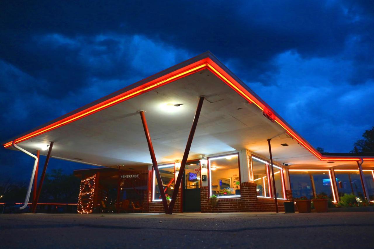 Raine Motel Valentine Εξωτερικό φωτογραφία
